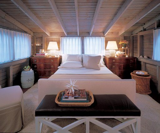 Nantucket cottage cozy bedroom design