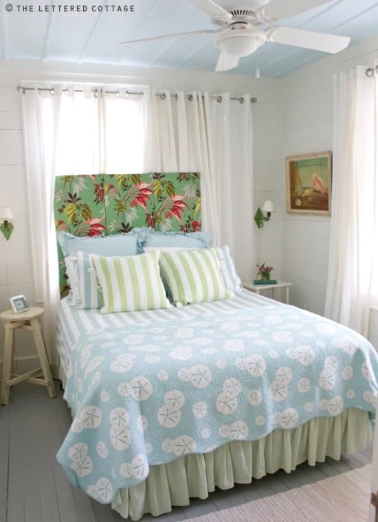 Breeze Inn beach cottage bedroom