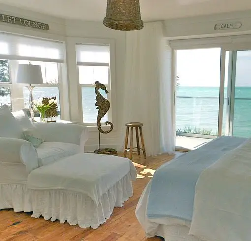 White Beach Cottage Bedroom
