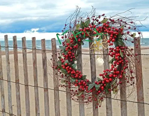 Christmas Berry Wreath Beach Photo