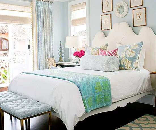 Gray Blue Walls for a Soothing Beach Bedroom