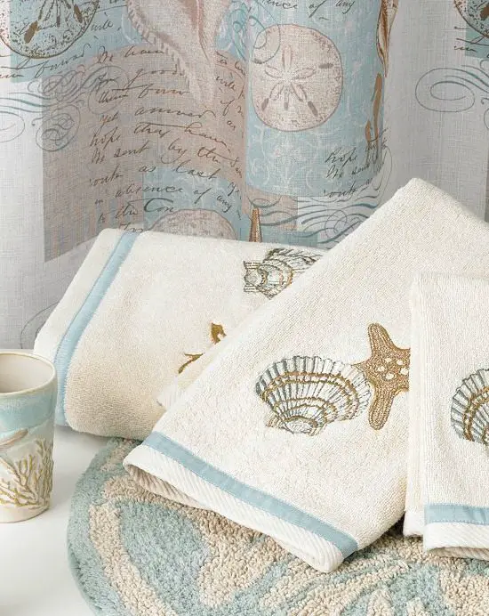 Beach Themed & Nautical Bath Towels